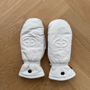 GOLDBERGH | White Leather Mitts